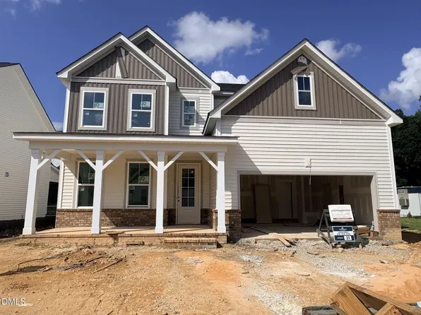 325 Longleaf Glen Ln, Zebulon, NC 27597