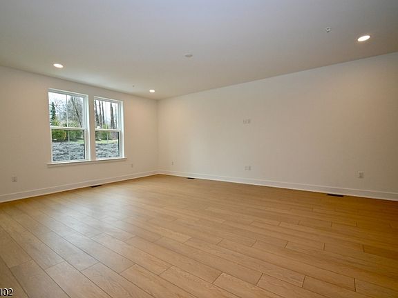 4th image of 26 Arowana Rd