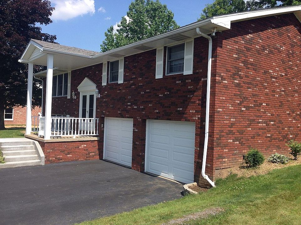 1st image of 127 Brennburn Ln