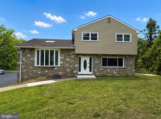 1104 Church Rd, Wyncote, PA 19095