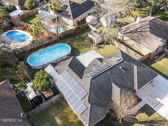 3rd image of 830 MIDLAND Court