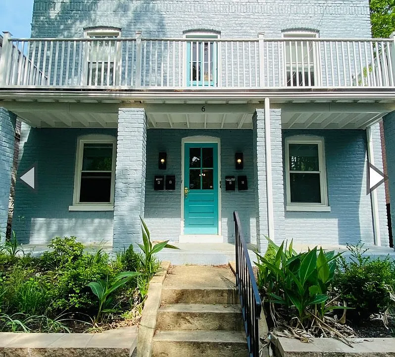 6 N. Dooley Ave.