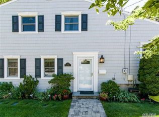 44 Cedar Dr, Massapequa, NY 11758