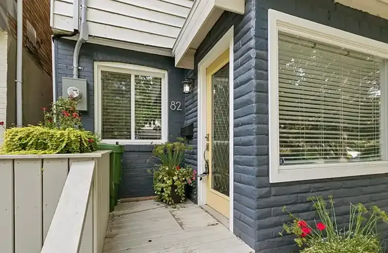 2 bed, 2.0 bath, 1002 sqft, $3,900 — Photo 2