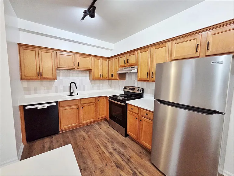 1166 Fullerton Ave #2 — Photo 7