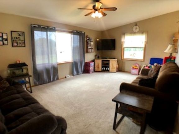4th image of N2769 Sidney Ave