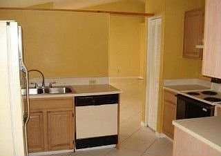 2nd image of 2982 Myrtle Oak Cir