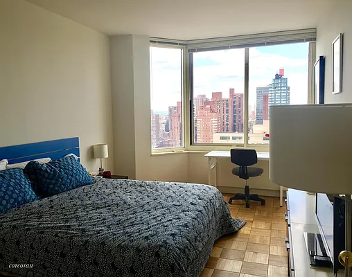 Rented by Corcoran | media 7