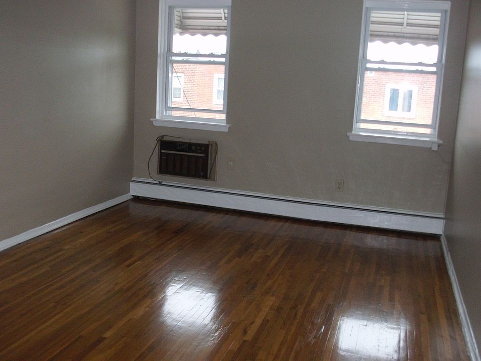 1st image of 1465 E 88th St #2