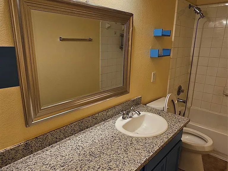 22135 Greengate Dr — Photo 35
