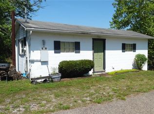 134 Whipkey Dr, Waterford, OH 45786