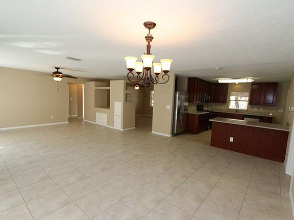 4th image of 10623 Deergrass Ln