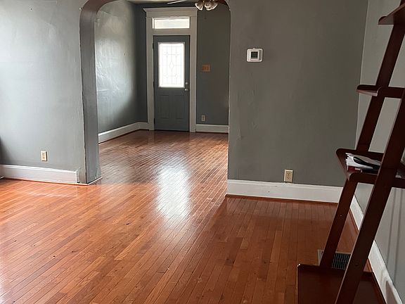 4th image of 523 Elsmere St #521