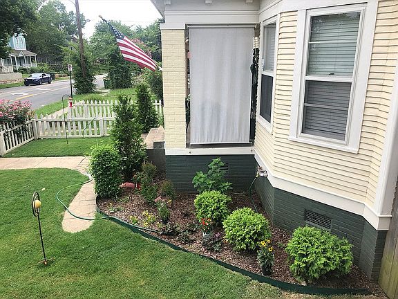 2nd image of 621 W Daisy L Gatson Bates Dr