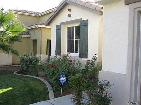 Front exterior detail.