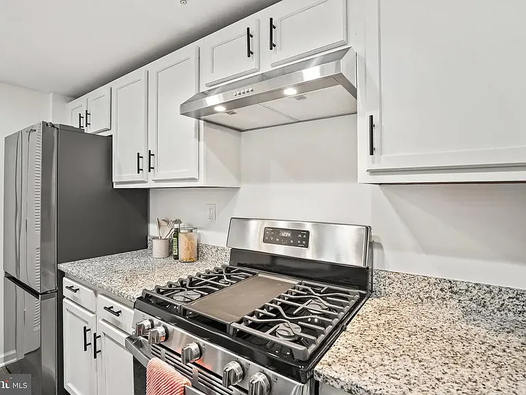 1240 Holbrook Ter NE #204 — Photo 19