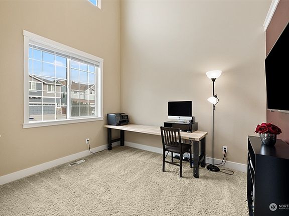 4th image of 8626 185th Street Ct E