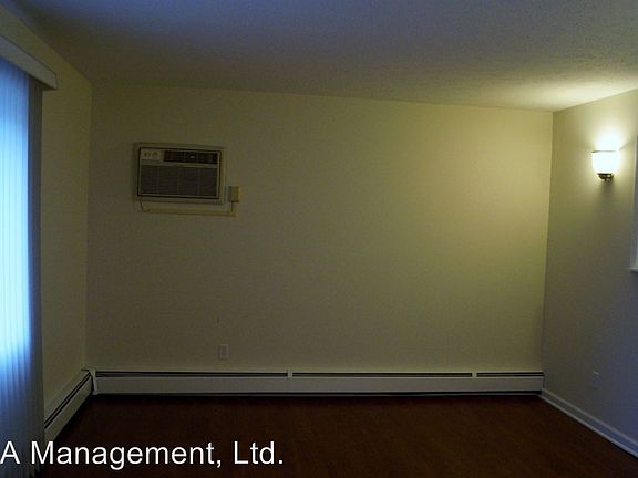 5th image of 3219 Meadowbrook Blvd APT 204