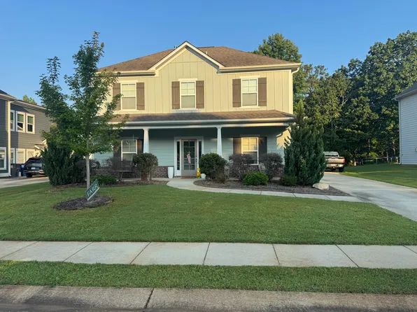 340 Lakeridge Dr, Trussville, AL 35173