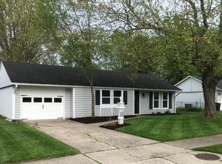 909 Bellvue Dr, Kendallville, IN
