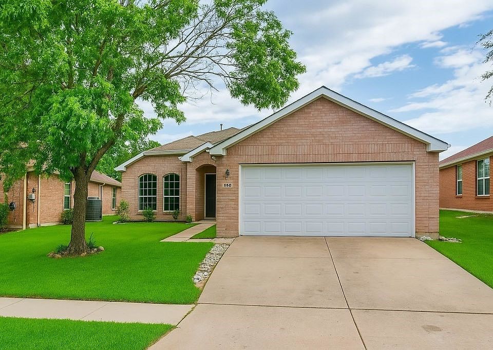 1st image of 301 Waterford Dr