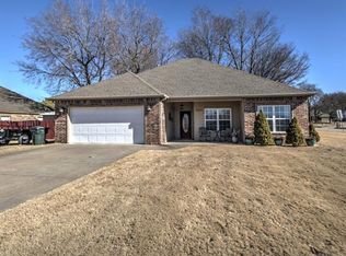 2500 Highwood Pl, Claremore, OK 74017