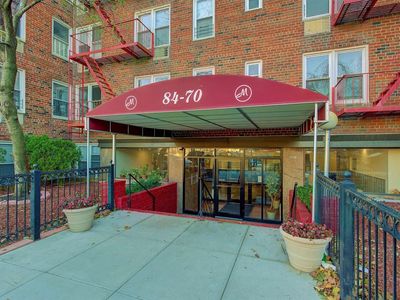 84-70 129th St, Kew Gardens, NY, 11415