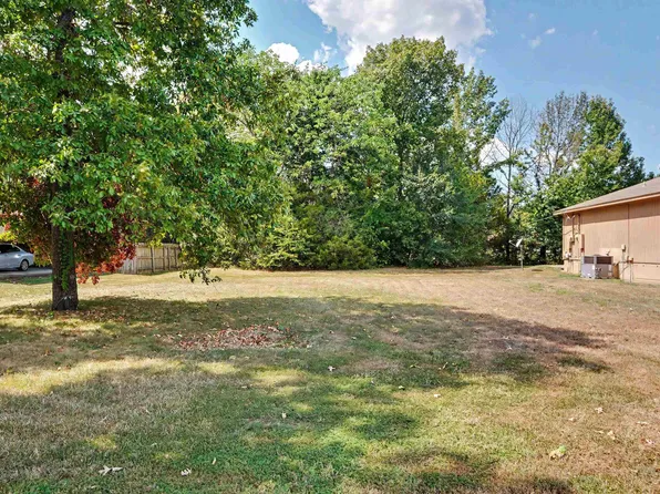 4 Nebling Rd, Little Rock, AR 72205