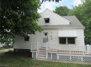 1325 Craneing Rd, Wickliffe, OH 44092