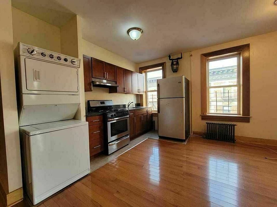 1st image of 600 W 139th St #21A