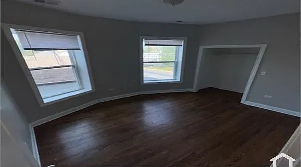 3 bed, 1400 sqft, $1,700 — Photo 2