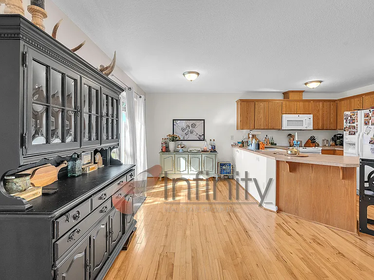 19346 Sunset Springs Dr — Photo 14