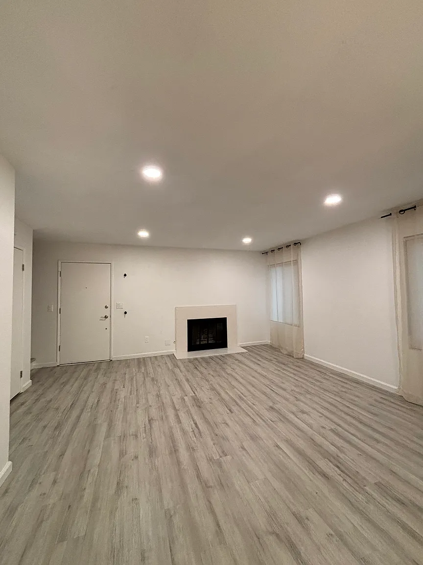 222 Apollo APT 6 photo 1
