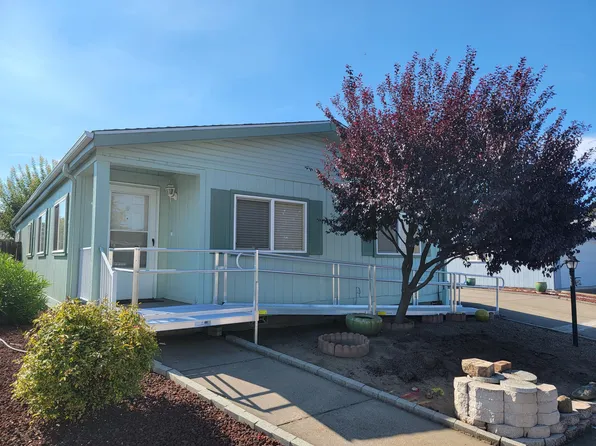 555 Freeman Rd Unit 234, Central Point, OR 97502