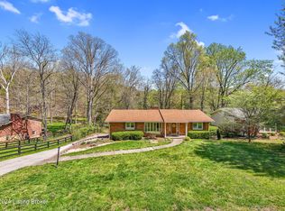 9101 Royal Oak Dr, Louisville, KY 40272