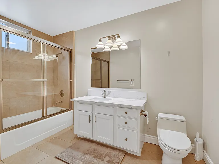 1444 S Point View St #307 — Photo 15