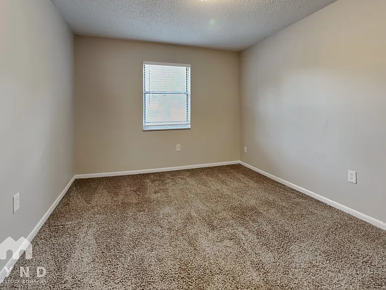 132 E Poinsettia St — Photo 13