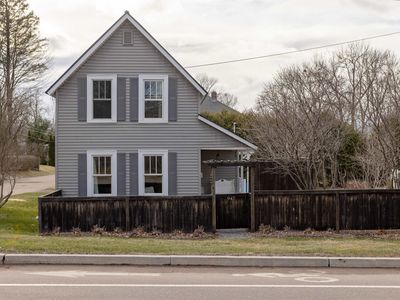 947 Pine Street, Burlington, VT, 05401