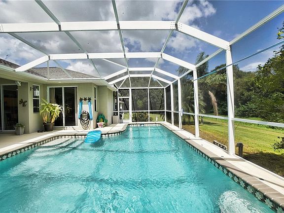 4th image of 2540 Pickard Ln