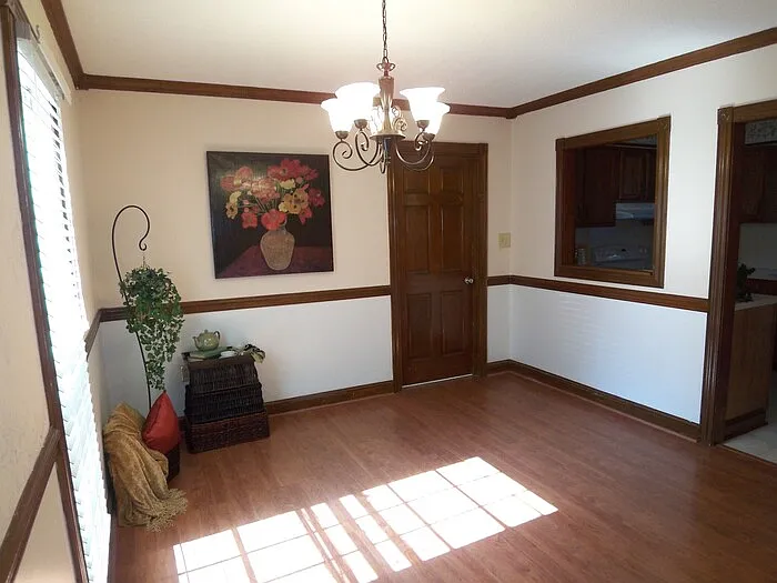 3 bed, 2.5 bath, 1600 sqft, $1,799 — Photo 4