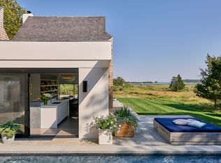 960 Springs Fireplace Rd, East Hampton, NY 11937
