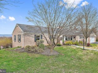 2870 Sunset Dr, Camp Hill, PA