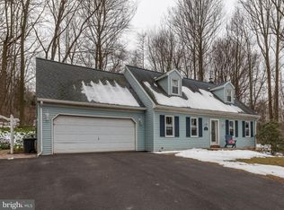 555 Blue Lake Rd, Denver, PA 17517