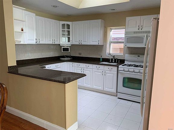 3rd image of 2333 91st St