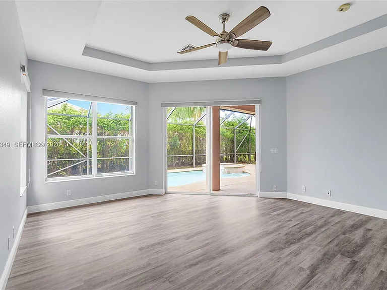 10635 NW 61st Ct — Photo 36