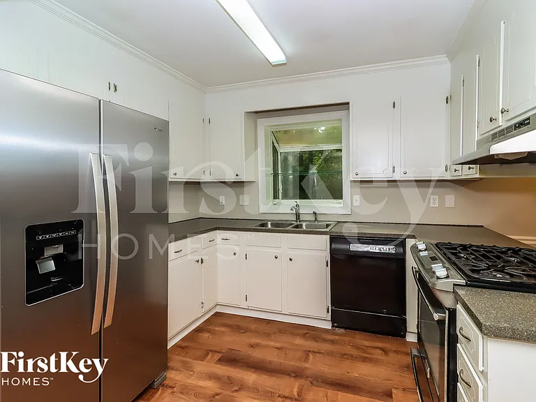 7625 Summerwood Ln — Photo 7