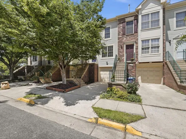 3012 Colonial Springs Ct, Alexandria, VA 22306