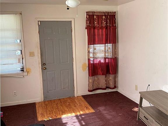 4th image of 4119 Duplessis St