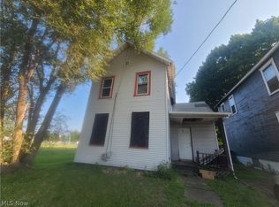 1023 4th St SW, Canton, OH 44707