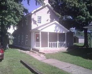 2nd image of 514 Main St